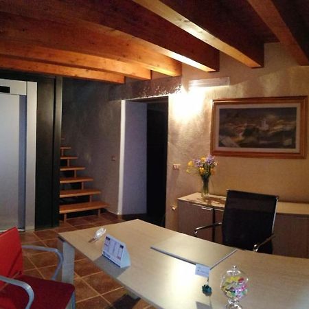 La Casa Del Borgo Bed and Breakfast Ittireddu Εξωτερικό φωτογραφία