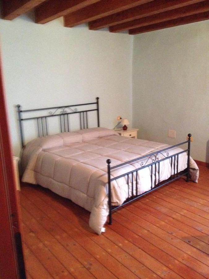 La Casa Del Borgo Bed and Breakfast Ittireddu Εξωτερικό φωτογραφία